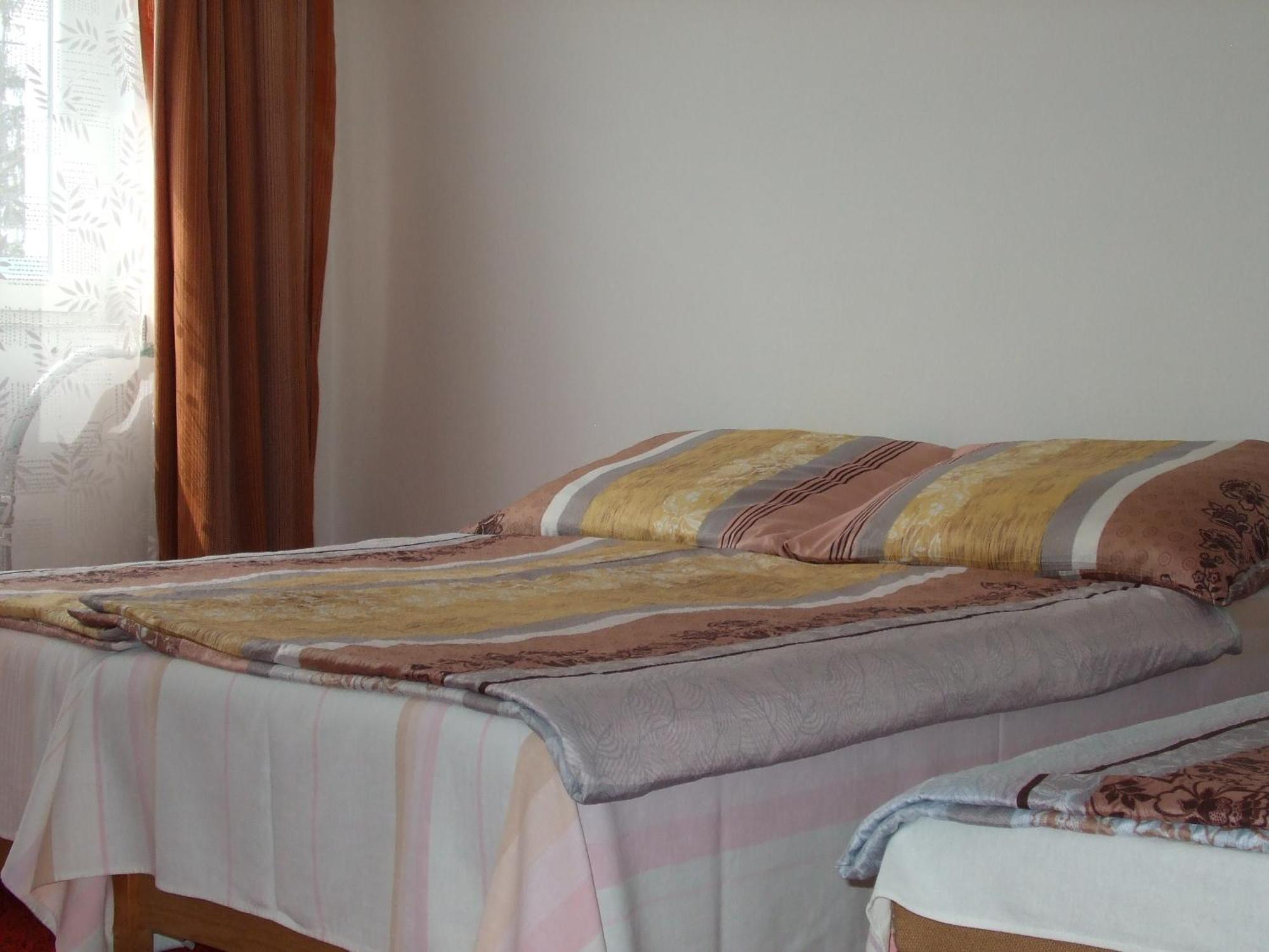 Napfeny Vendeghaz Apartment Miskolc Luaran gambar