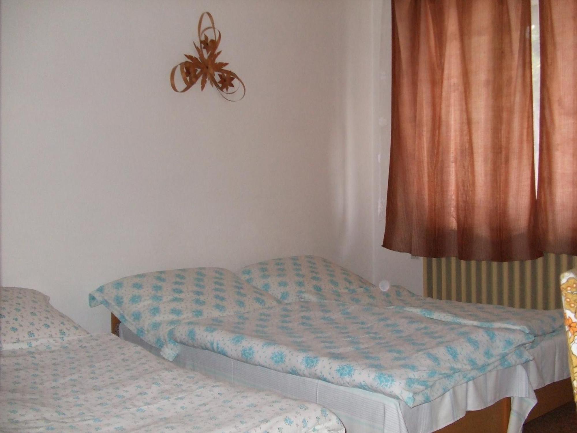 Napfeny Vendeghaz Apartment Miskolc Luaran gambar