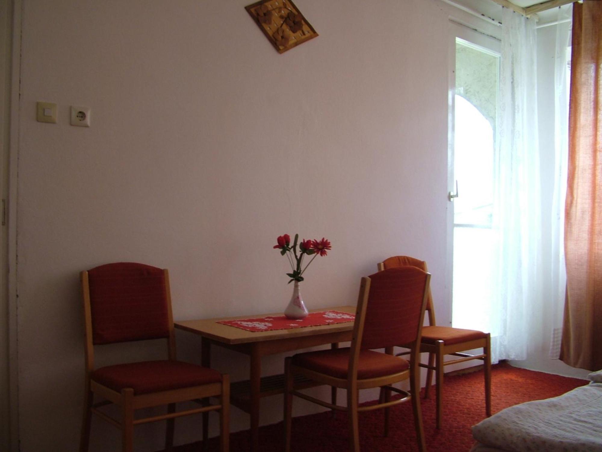 Napfeny Vendeghaz Apartment Miskolc Luaran gambar